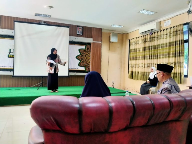 Plt. Kepala UPT Perpustakaan UINSI Samarinda Menjadi Juri Lomba Puisi pada FESTIVAL UINSI 2026