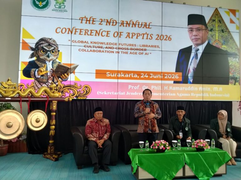 Plt. Kepala UPT Perpustakaan UINSI Samarinda Hadiri Pembukaan Konferensi Ke-2 APPTIS di Surakarta