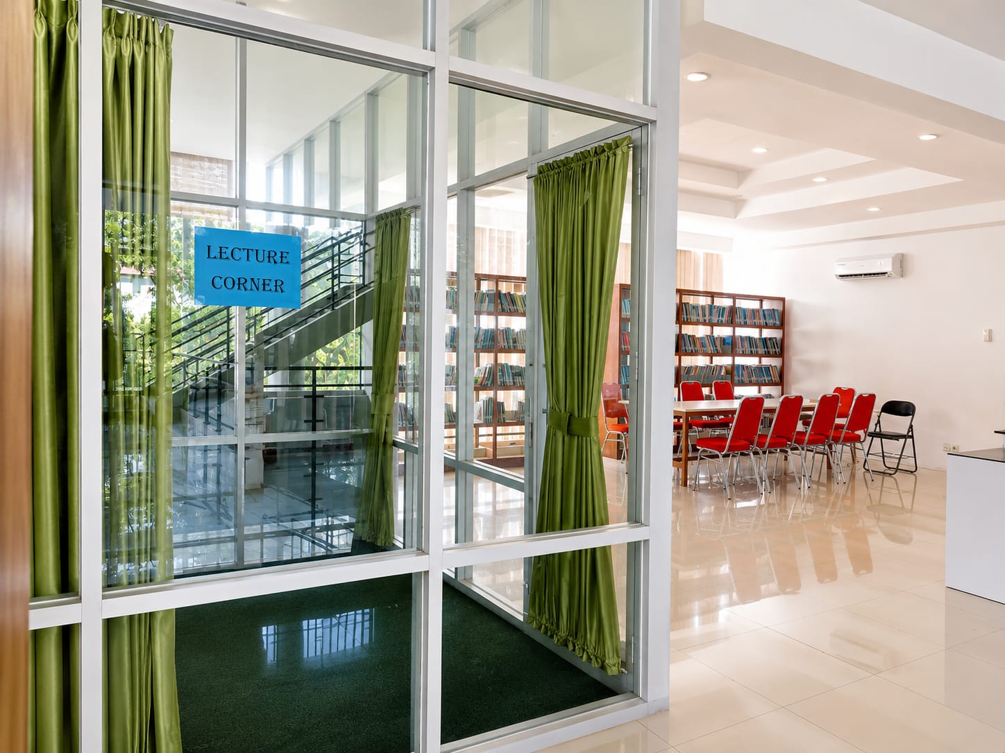 Lecture Corner